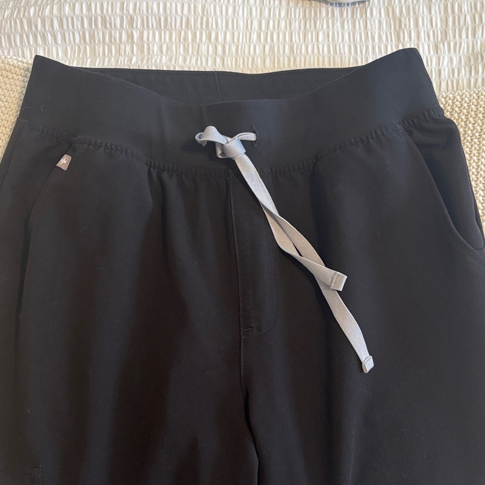 Women’s Figs Black Pants with Gray Drawstring TALL